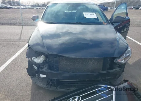 2018 Hyundai Elantra Sel z USA, uszkodzony, nr VIN 5NPD84LF6JH241132